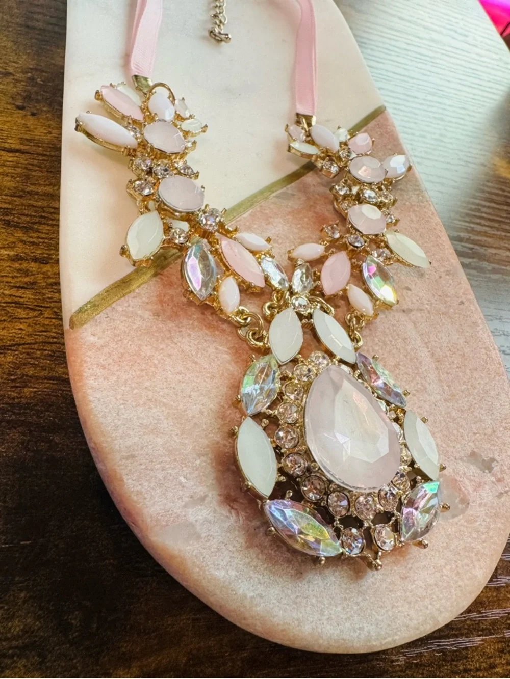 Statement Bib Necklace Pink Rhinestone Crystal Teardrop Gold Tone Ribbon - Picture 2 of 7